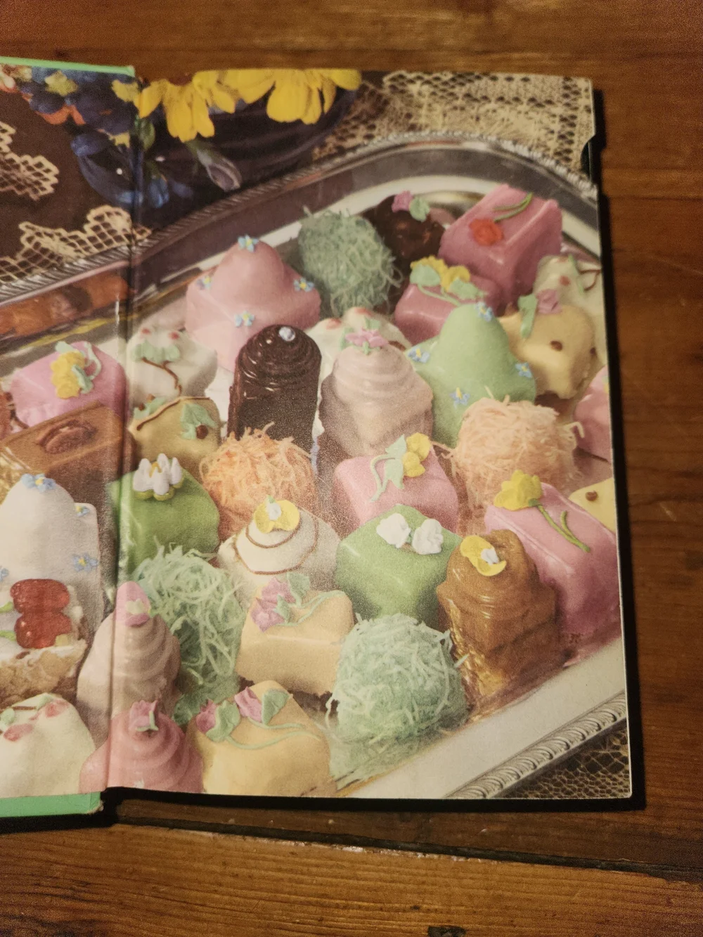 Collectible  Vintage The American Woman's Cook Book Illustrated 1950s - Picture 2 of 12